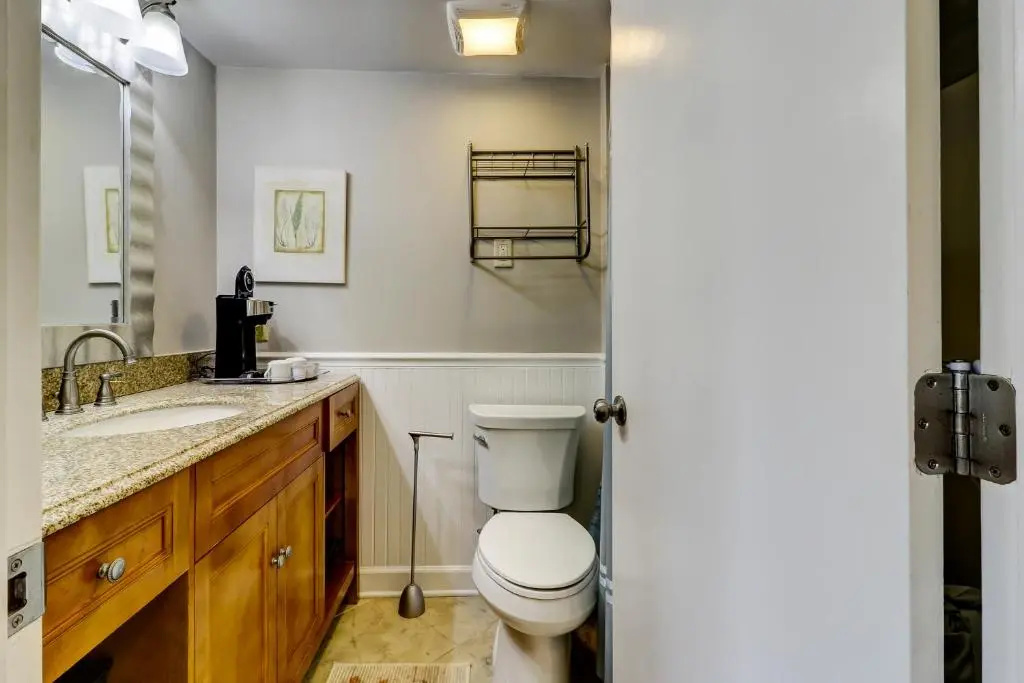 512 Oceanwalk 2 BR Forest Beach Condo