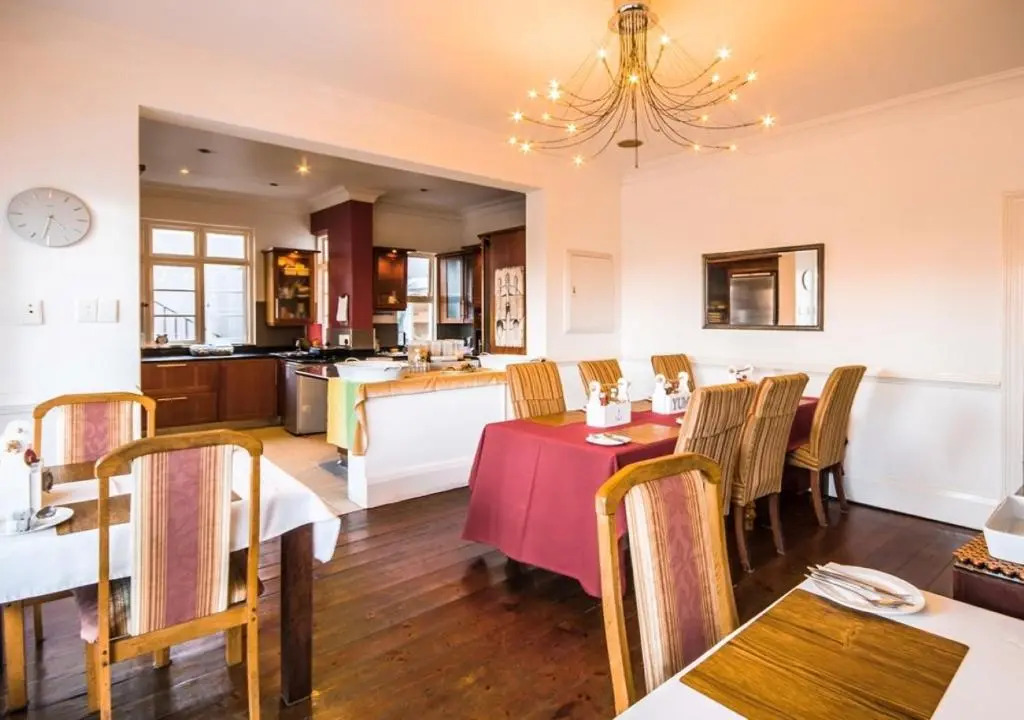 Bon Ami Guest House