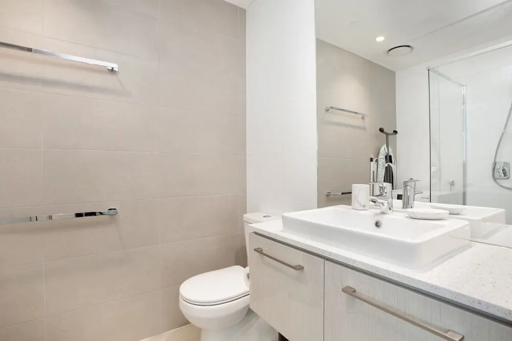StayCentral on Lonsdale