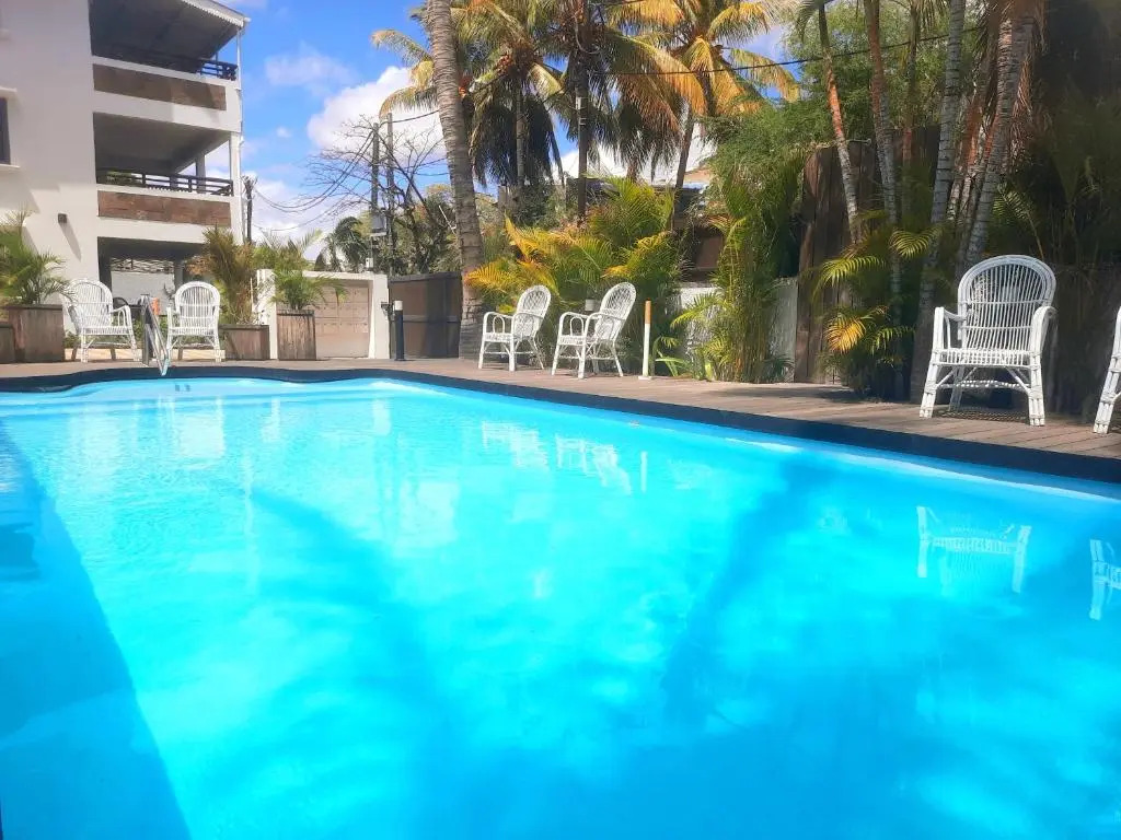 Modern apartment - Excellent location 50m from the beach, restaurants, bars, shops