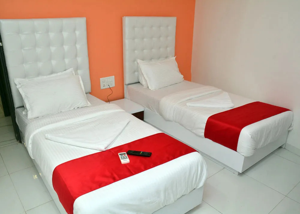 OYO Hotel Blue Sea Near Chhatrapati Shivaji International Airport