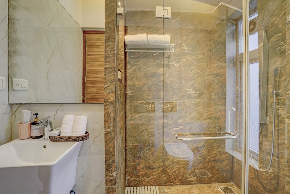 Alaya Stays Nest 4BHK villa with Pool
