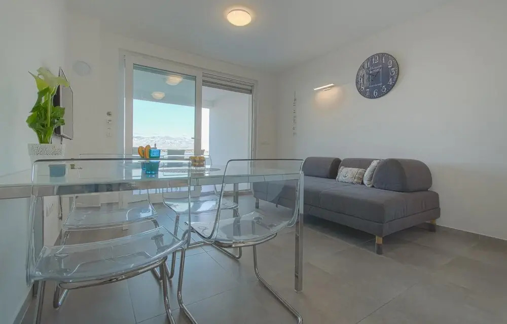 Amazing Apartment in Nin With 2 Bedrooms and Wifi