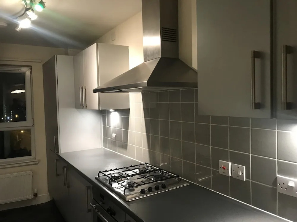 3 Bedroom Penthouse - City Centre Suites