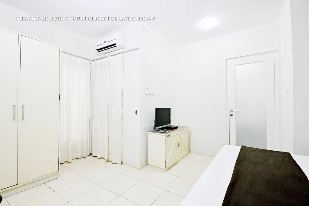 ZEN Rooms Mampang Prapatan Syariah