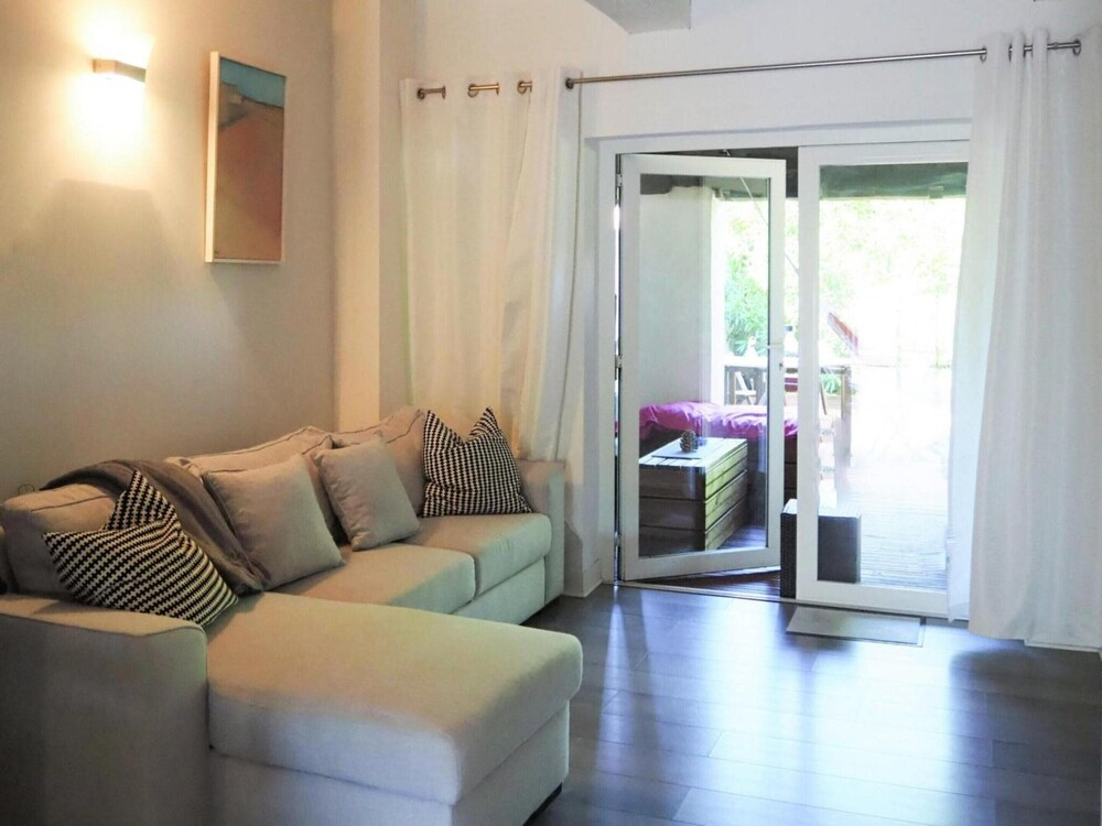 Terraced House Saintes-maries Near Beaches