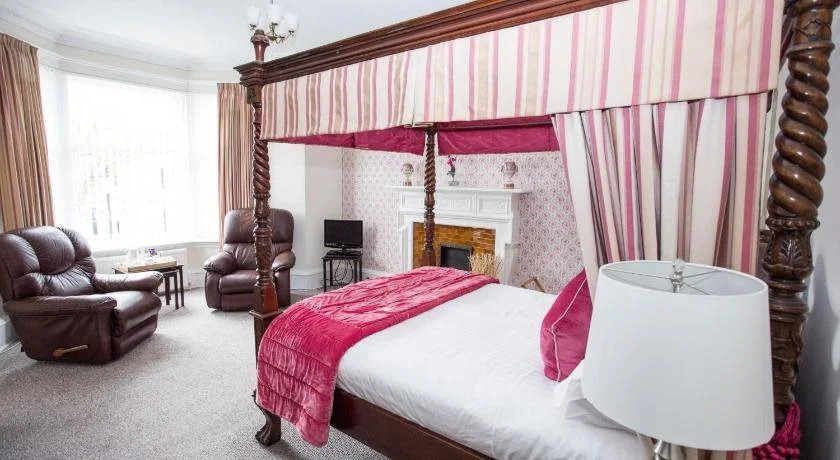 26 The Crescent - Guest House