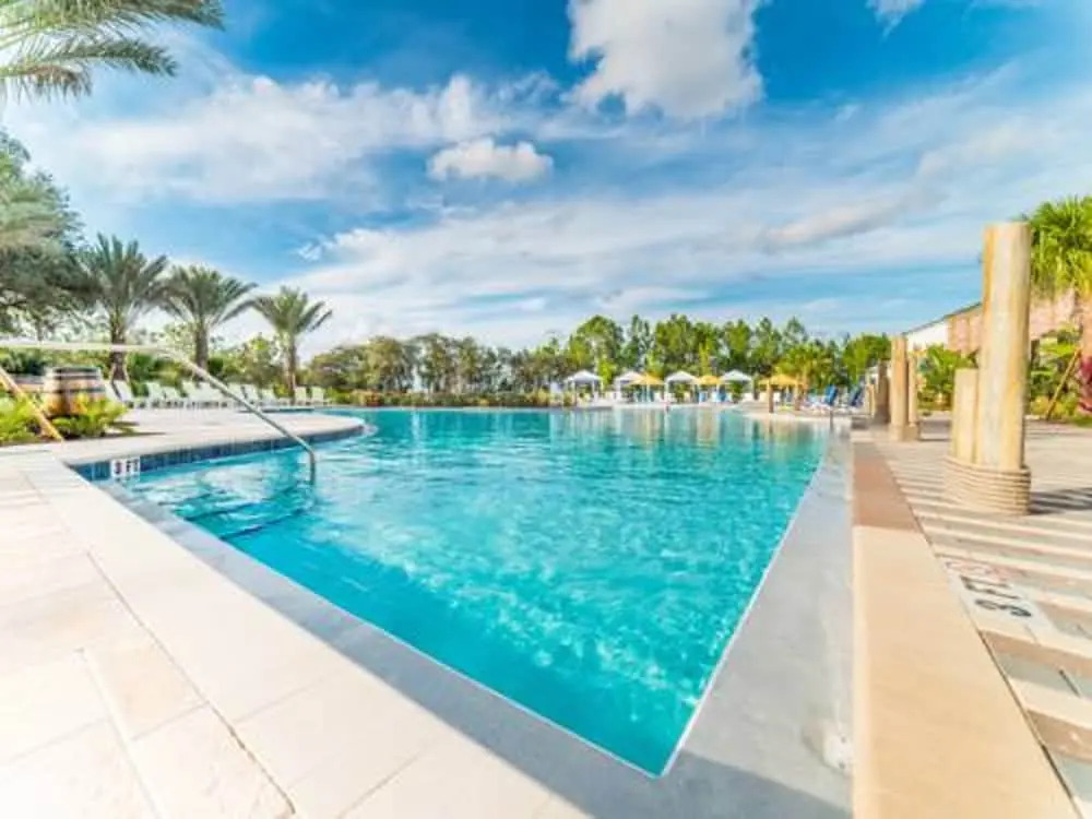 Festival Resort 386