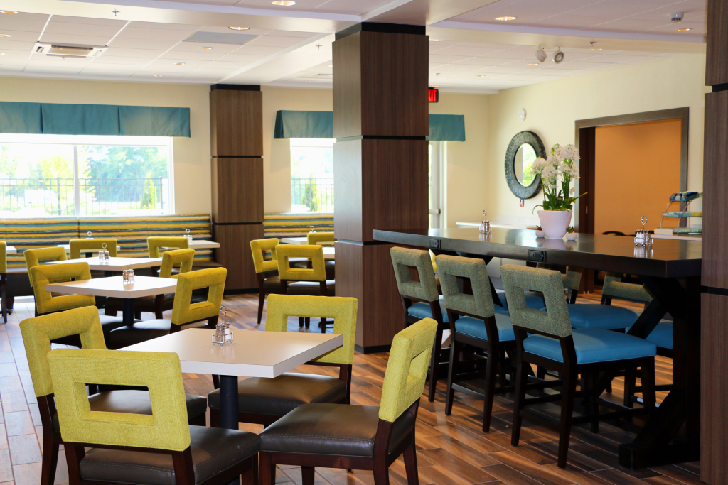 Holiday Inn Express & Suites - Hendersonville SE - Flat Rock by IHG