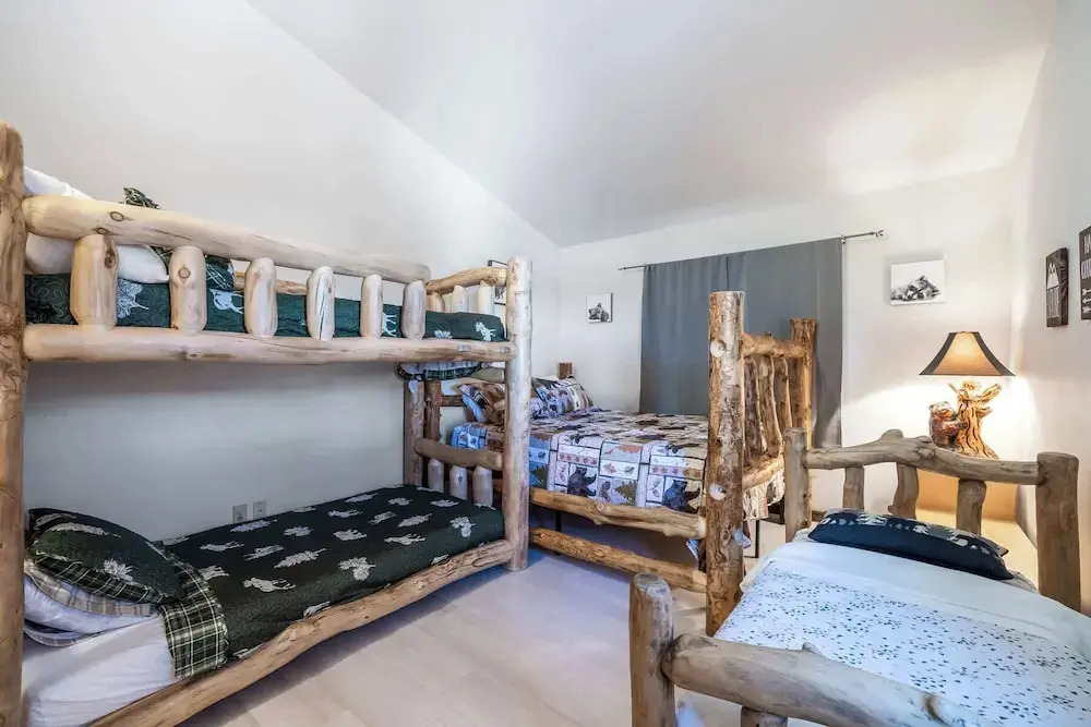 Trail Ridge Retreat Sleeps 8