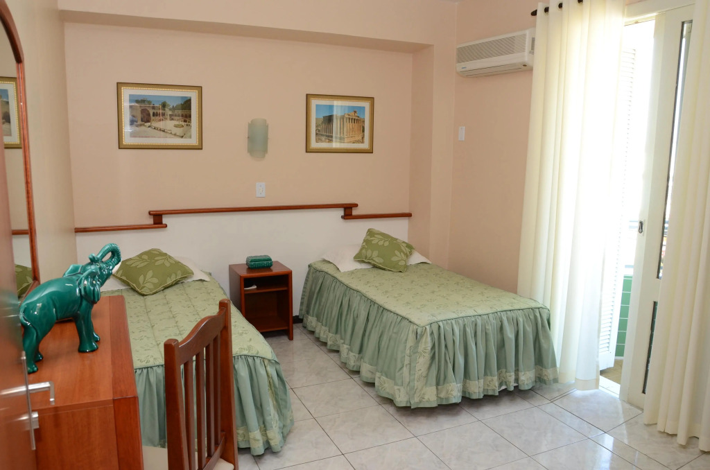 Fares Turis Hotel
