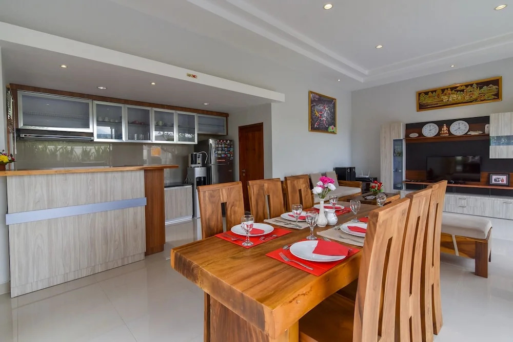 Banyu Riris Villa Lovina Private Villa