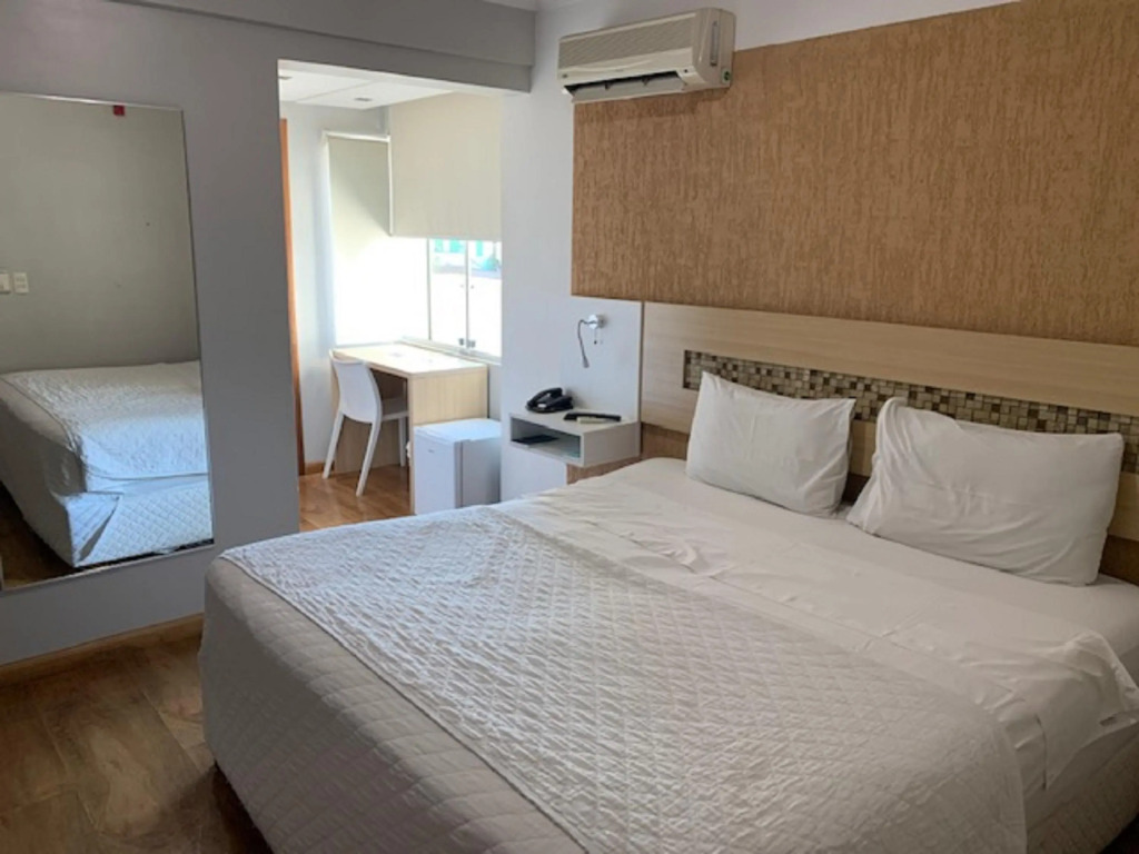 Emirates Hotel & Suites