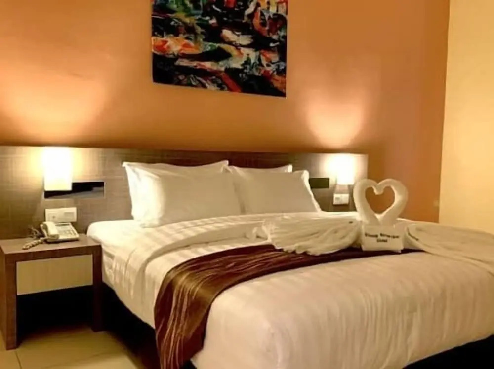 KLUANG RIVERVIEW HOTEL