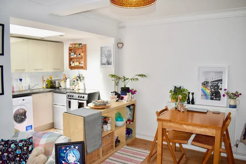 Cosy 1 Bedroom Basement Flat In Hove