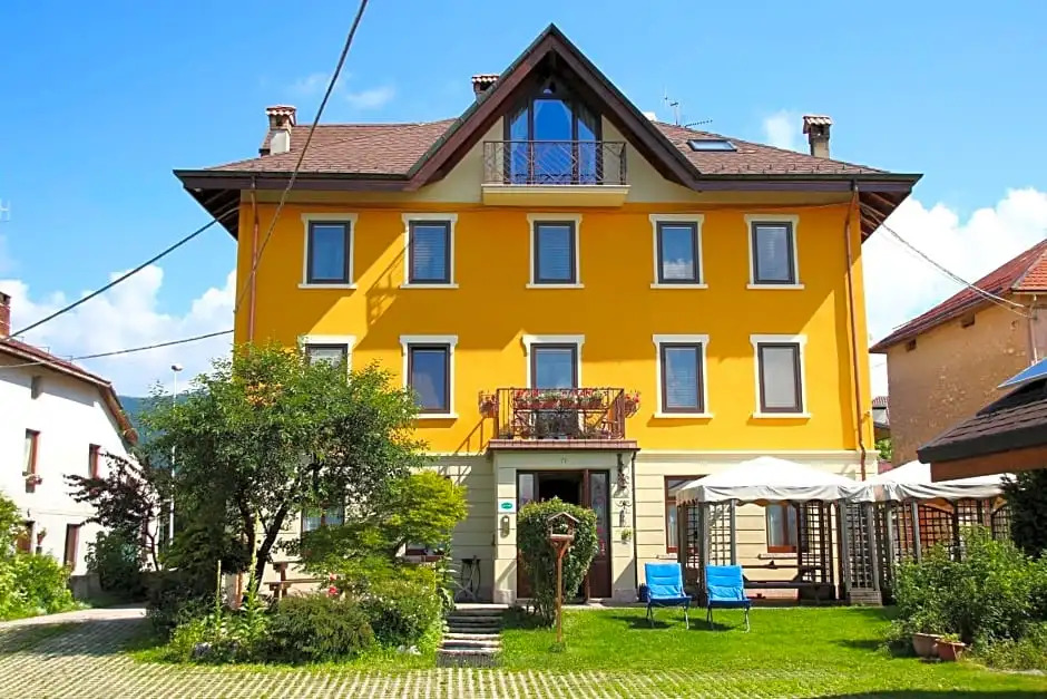 Locanda Aurora B&B