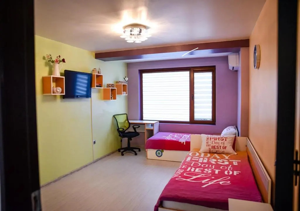 Villa Komitata-Pool and Jacuzzi
