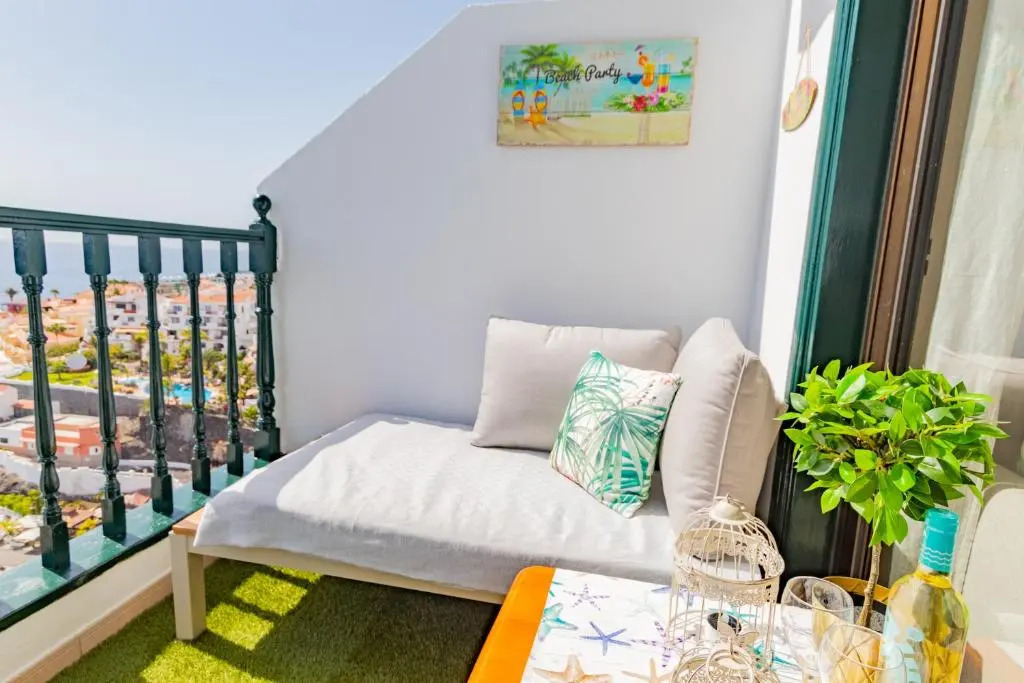 Top Floor Ocean View Apartment by DreamHomesTenerife