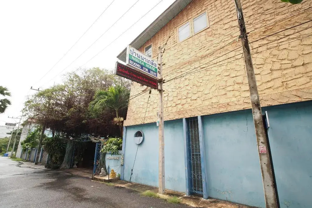 OYO 1003 Naklua House
