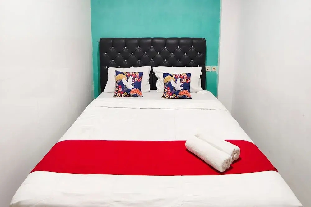 TwoSpaces Living at Nabila Semampir Homestay