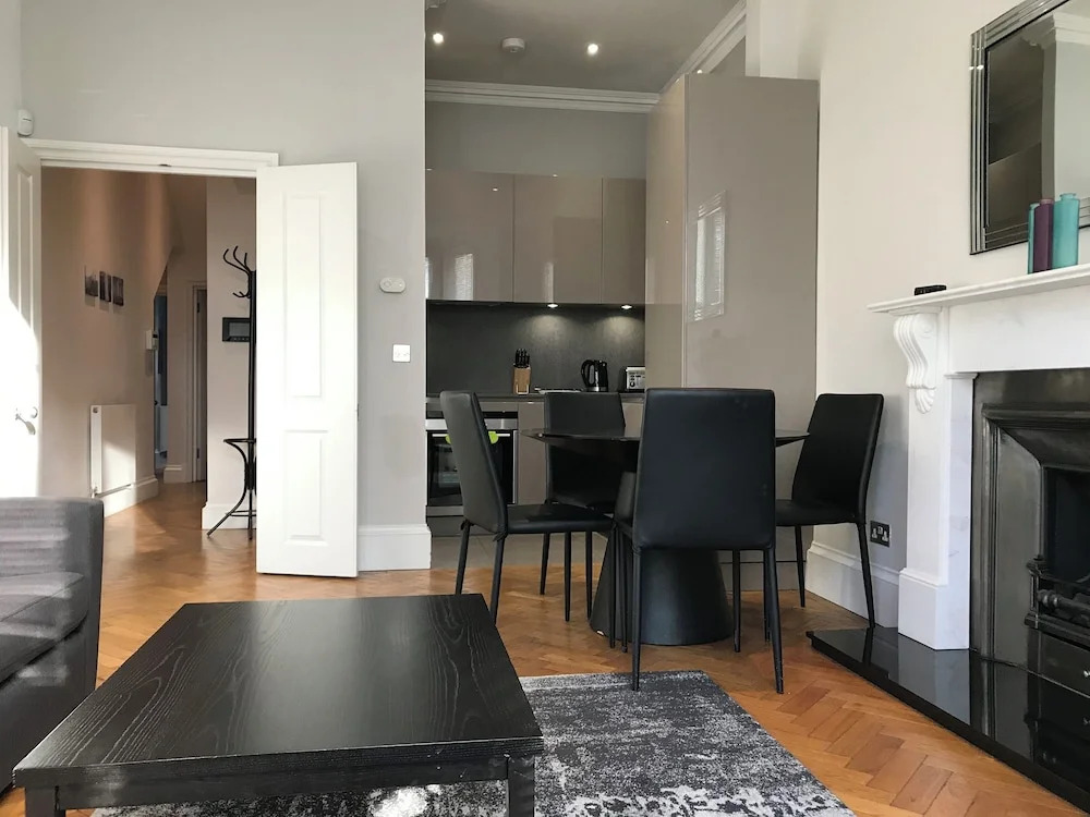 6 Ongar Road By Flying Butler