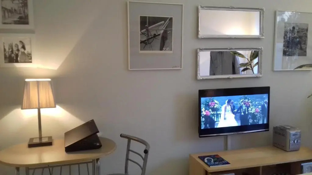 Awesome studio, 5 mins to beach, cafe, old town