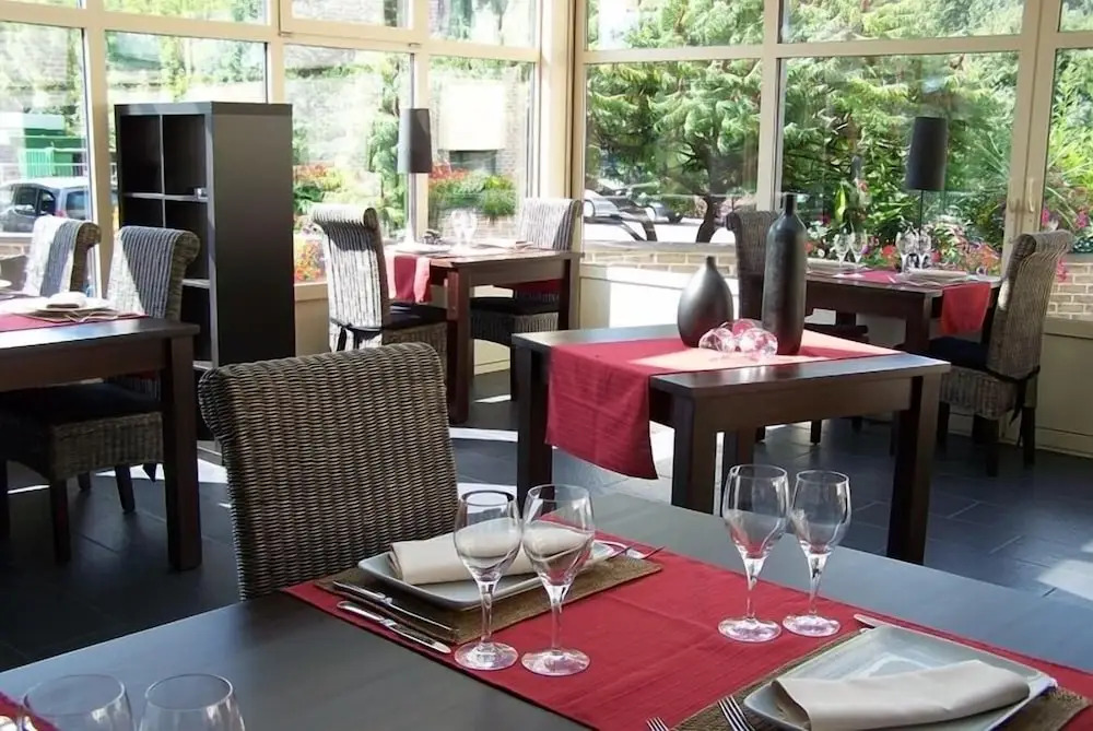 Threeland Hotel
