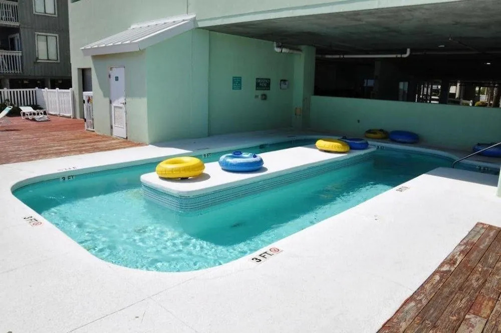 Paradise Pointe 5B - 3 Br condo by RedAwning