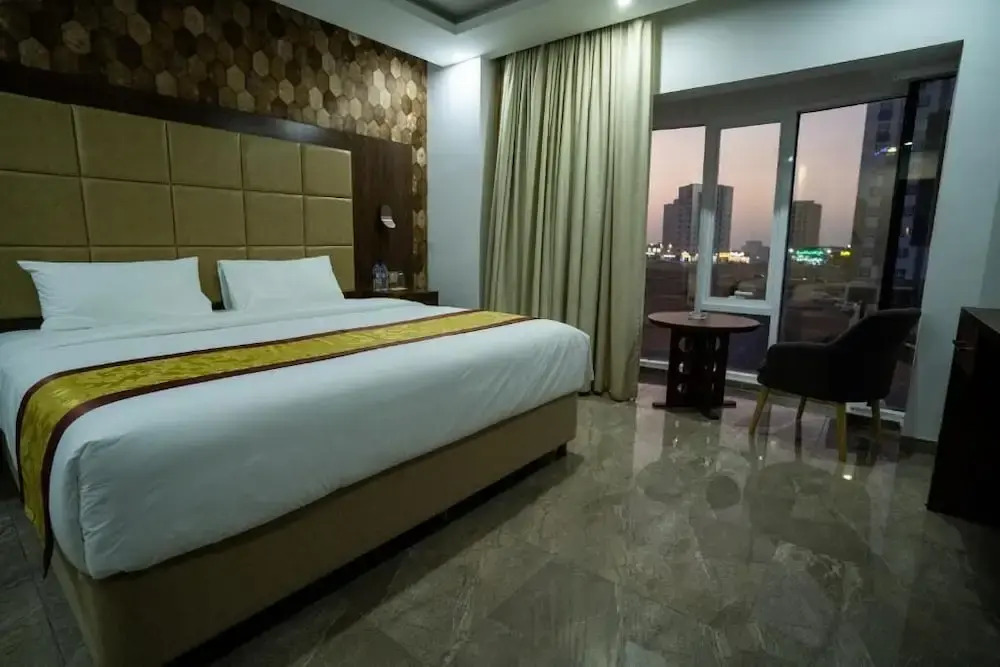 Grand Mirage Hotel