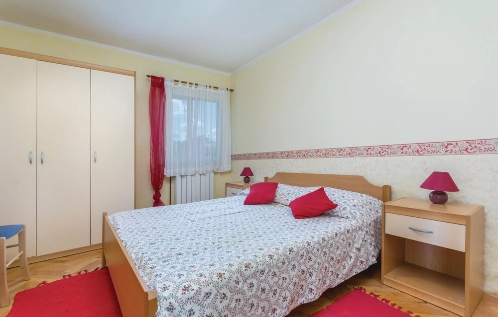Amazing Home in Porec With Wifi and 2 Bedrooms