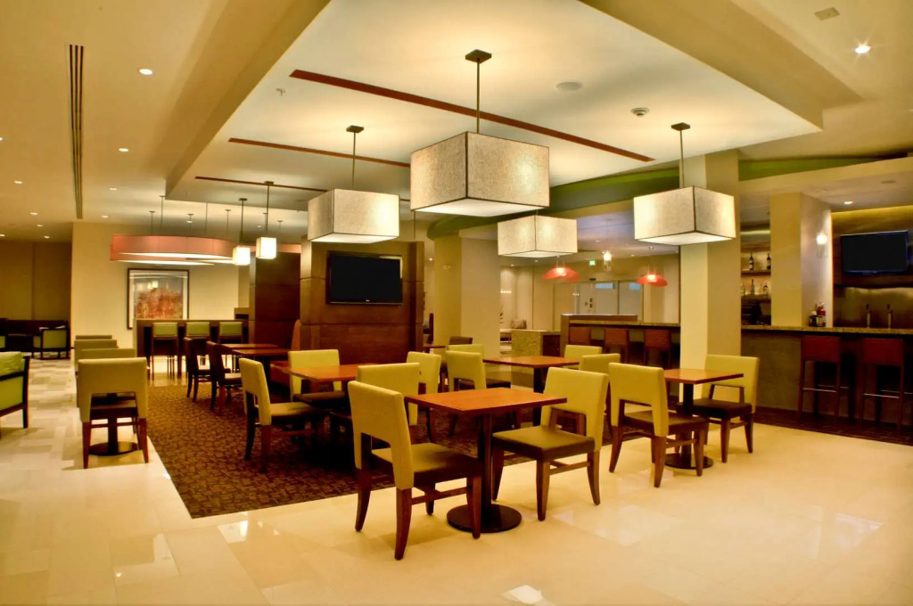 Hyatt Place San Jose Pinares