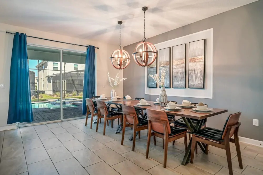 Family Paradise Space Themed Perfect Location