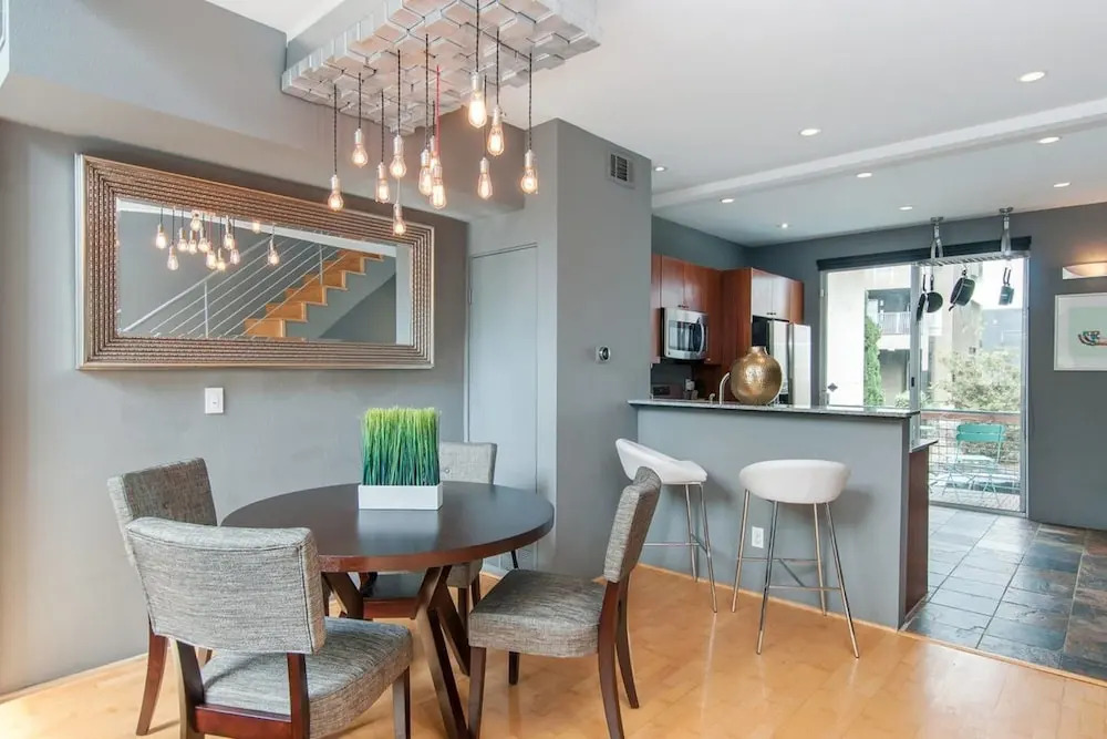 Beautiful 2br/2.5ba Apt in Little Italy by Domio