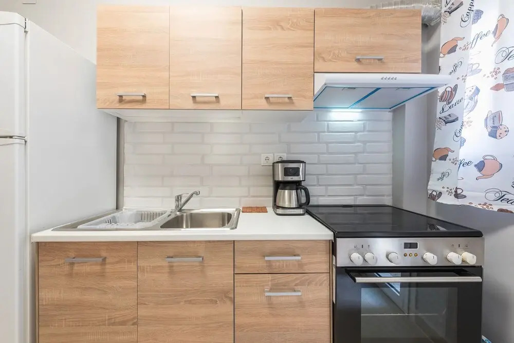 Modern City Apartment by Cloudkeys
