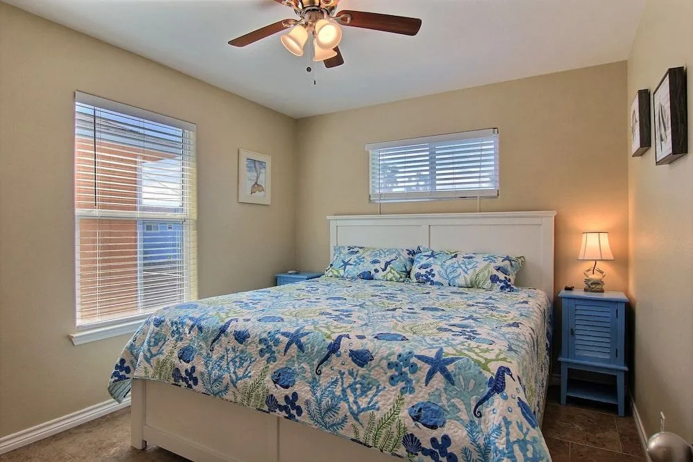 Wait-N-Sea 3Br Home
