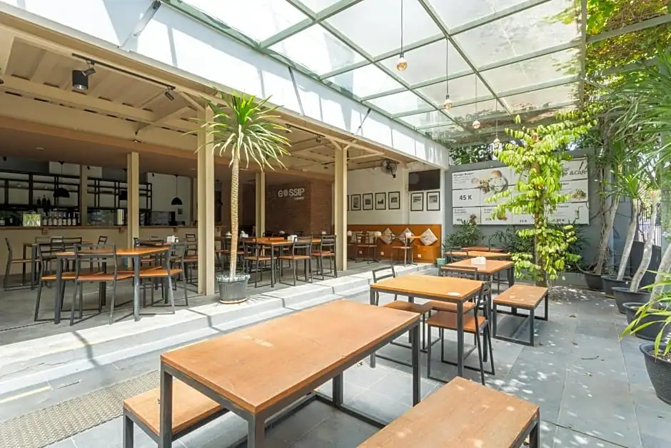 OYO 2510 Selasar Senggigi Residence