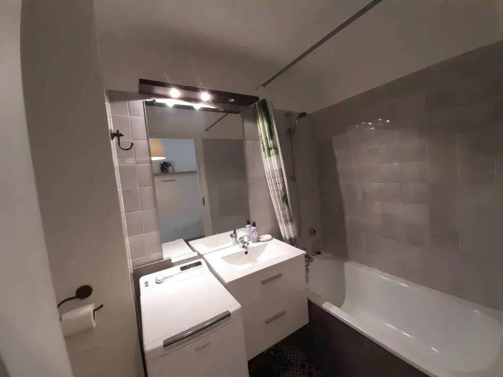 Appartement Brides-les-Bains, 1 pièce, 4 personnes - FR-1-512-235