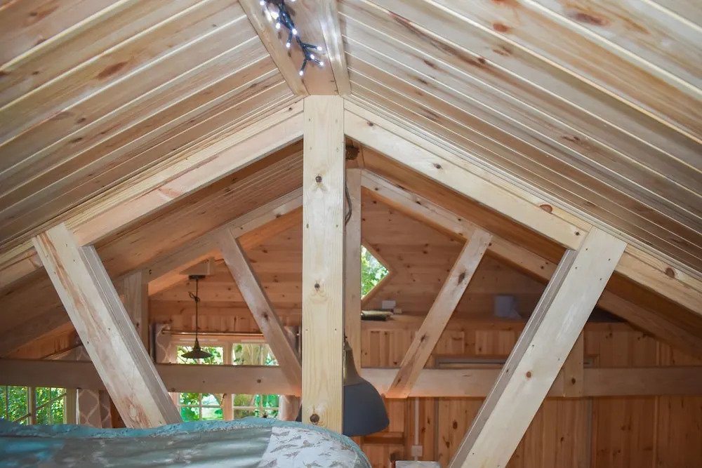 Rustic Cabin Getaway in Brighton