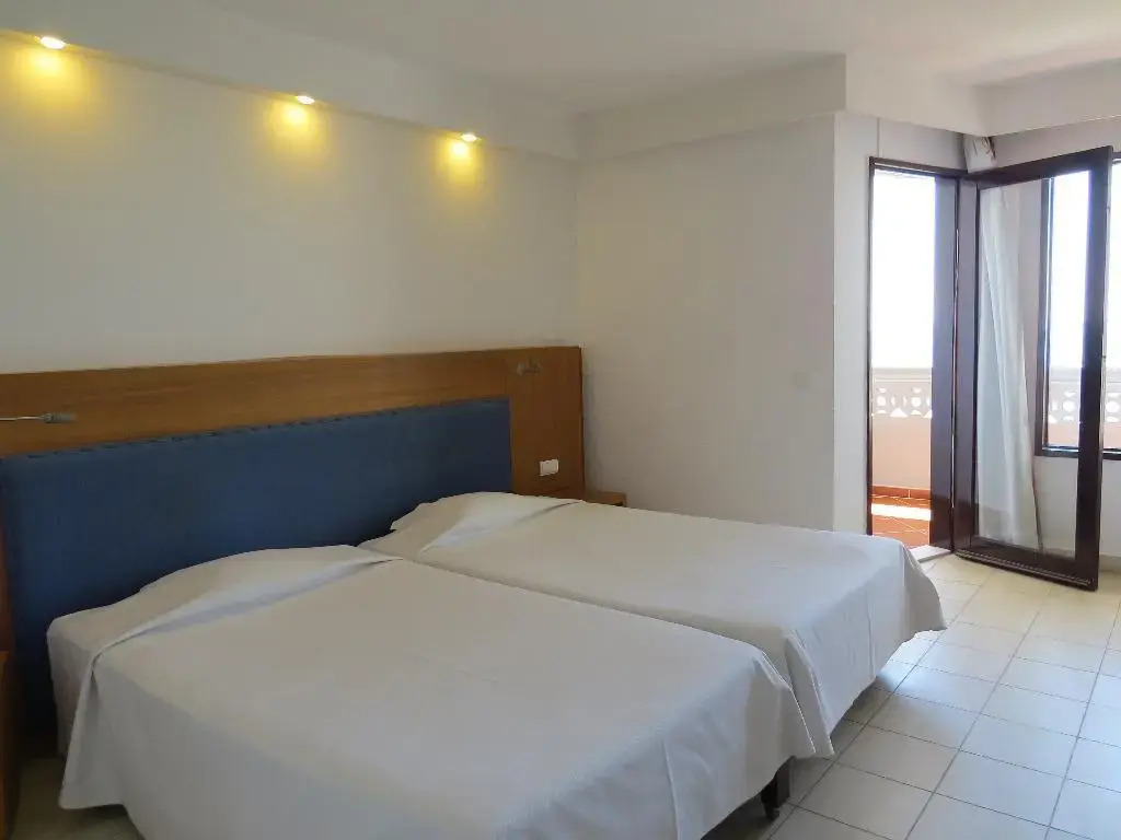 Alfamar Beach & Sport Resort