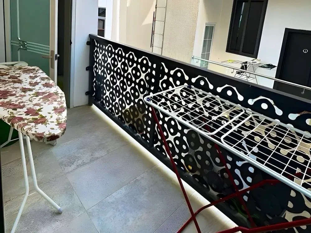 2BR Apartment With Pool and Wifi Near Airport