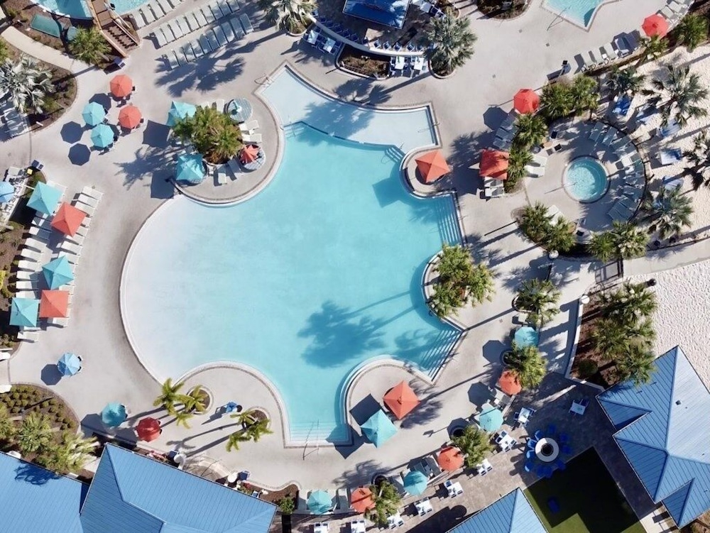 Luxurious Pool Home With Private Pool-2061lc 8 Bedroom Home by RedAwning