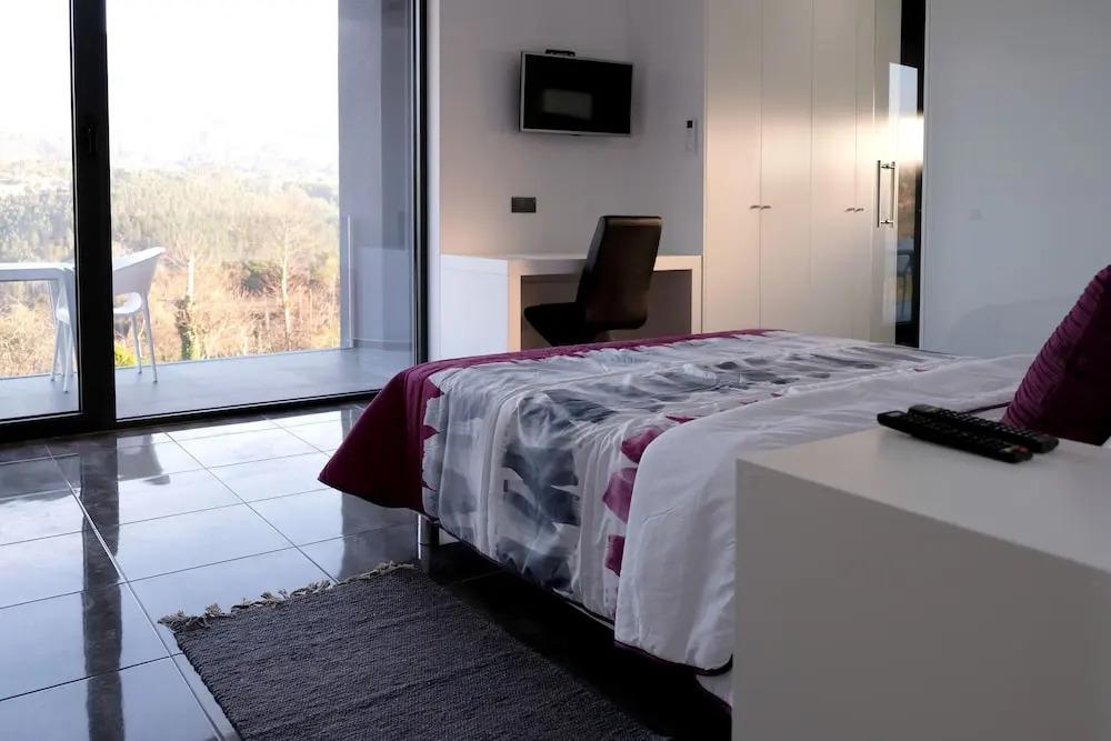 Lovely Design 4-bed Villa in Canedo de Basto