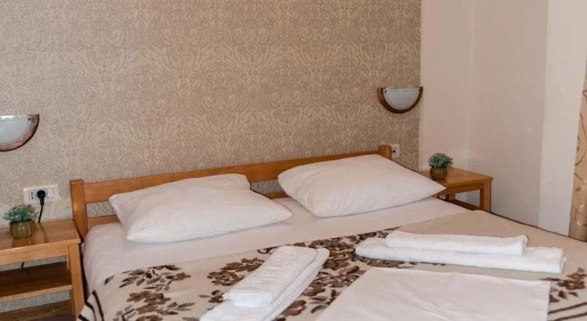 Hotel Rendez Vous