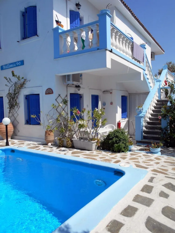 Holiday Apartment With sea View and Mountains View