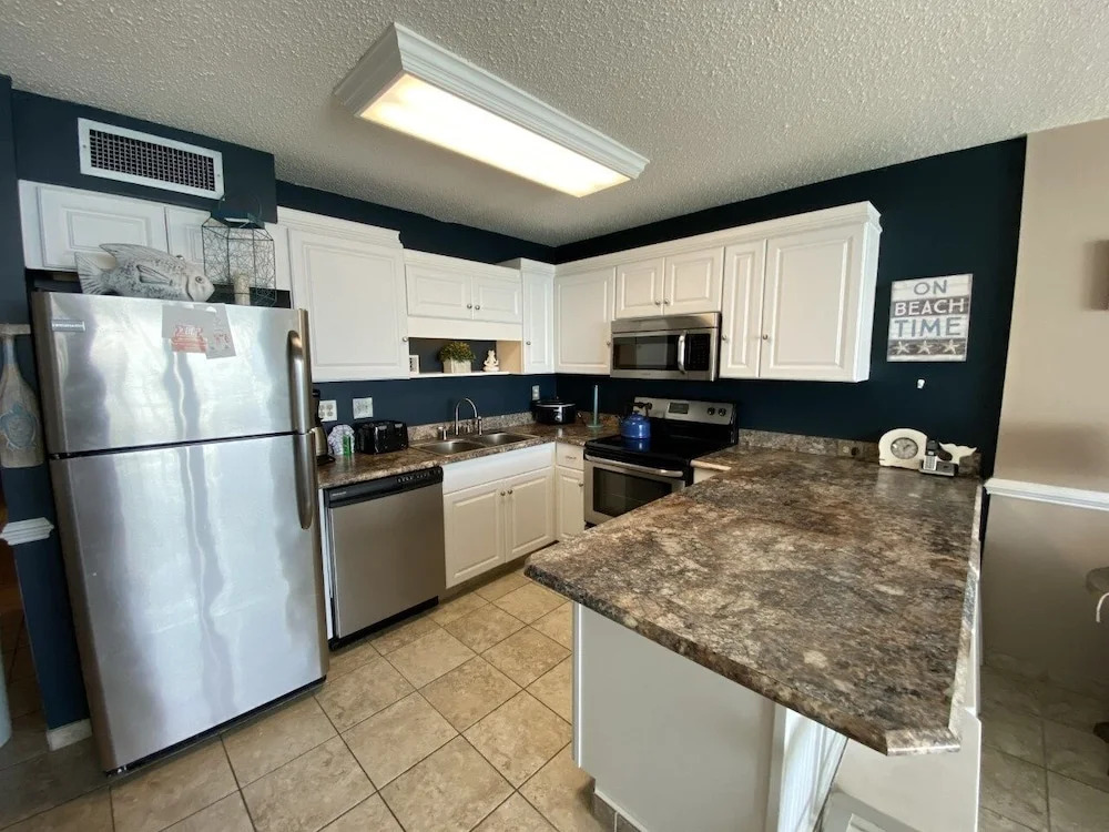 Royal Garden Resort 1205 2 Bedroom Condo by RedAwning