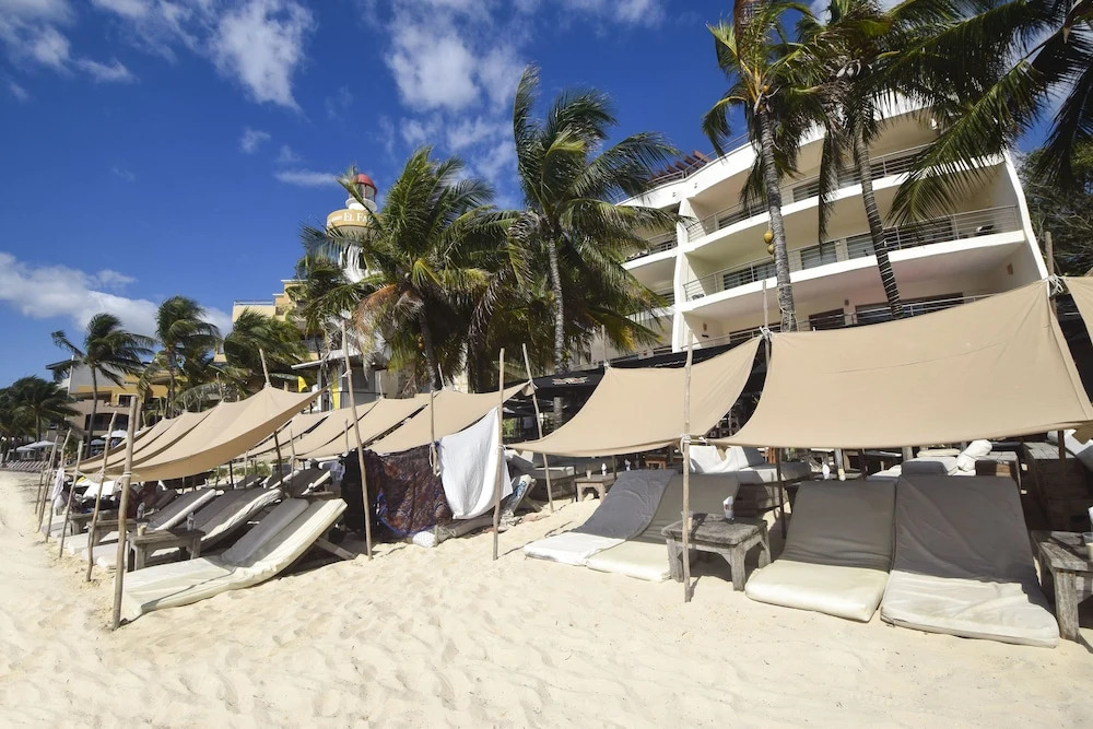 Ocean Front Corto Maltes 104 in Downtown