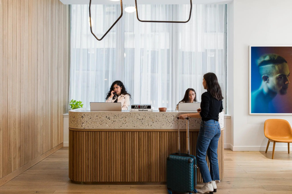 Mint House 70 Pine by Kasa