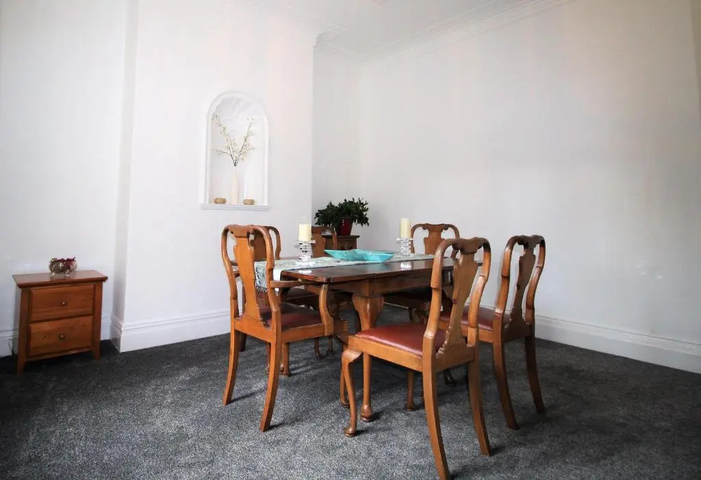 Large Period Property - Beautifully Refurbished