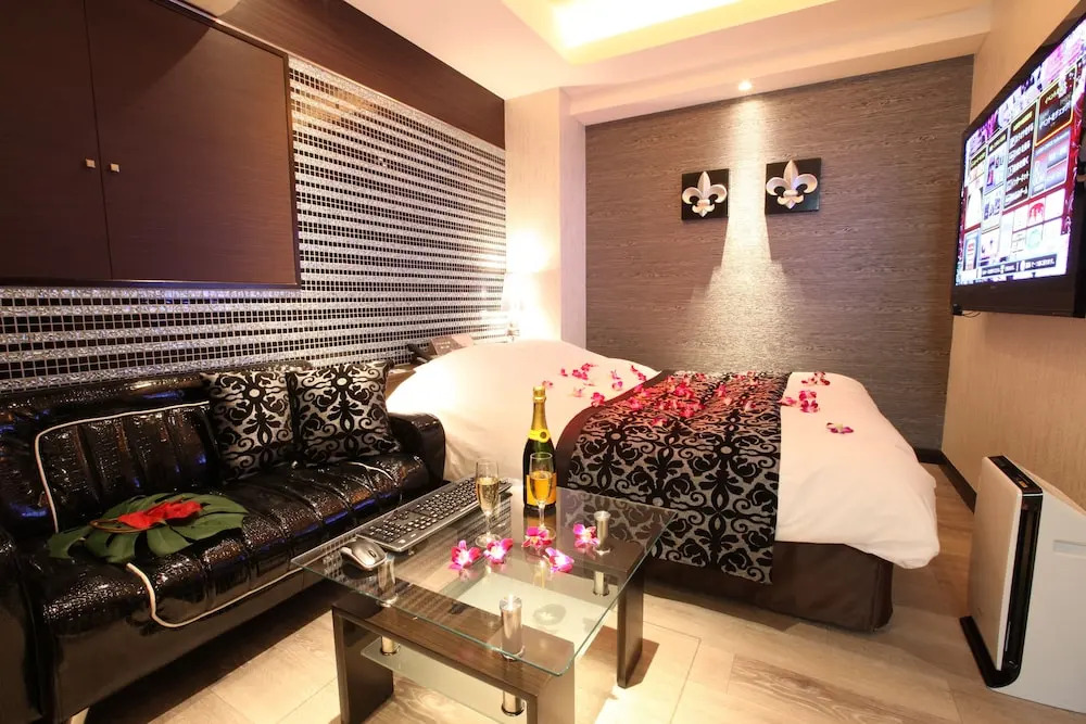 Lusso Croce Urban Resort