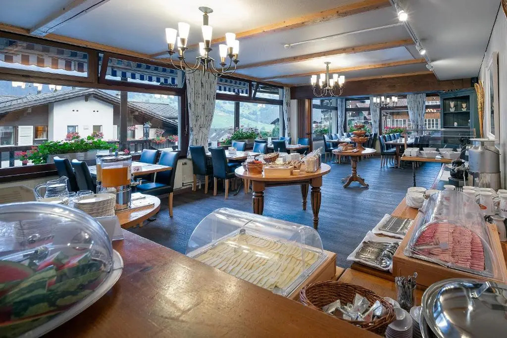 Jungfrau Lodge, Annex Crystal